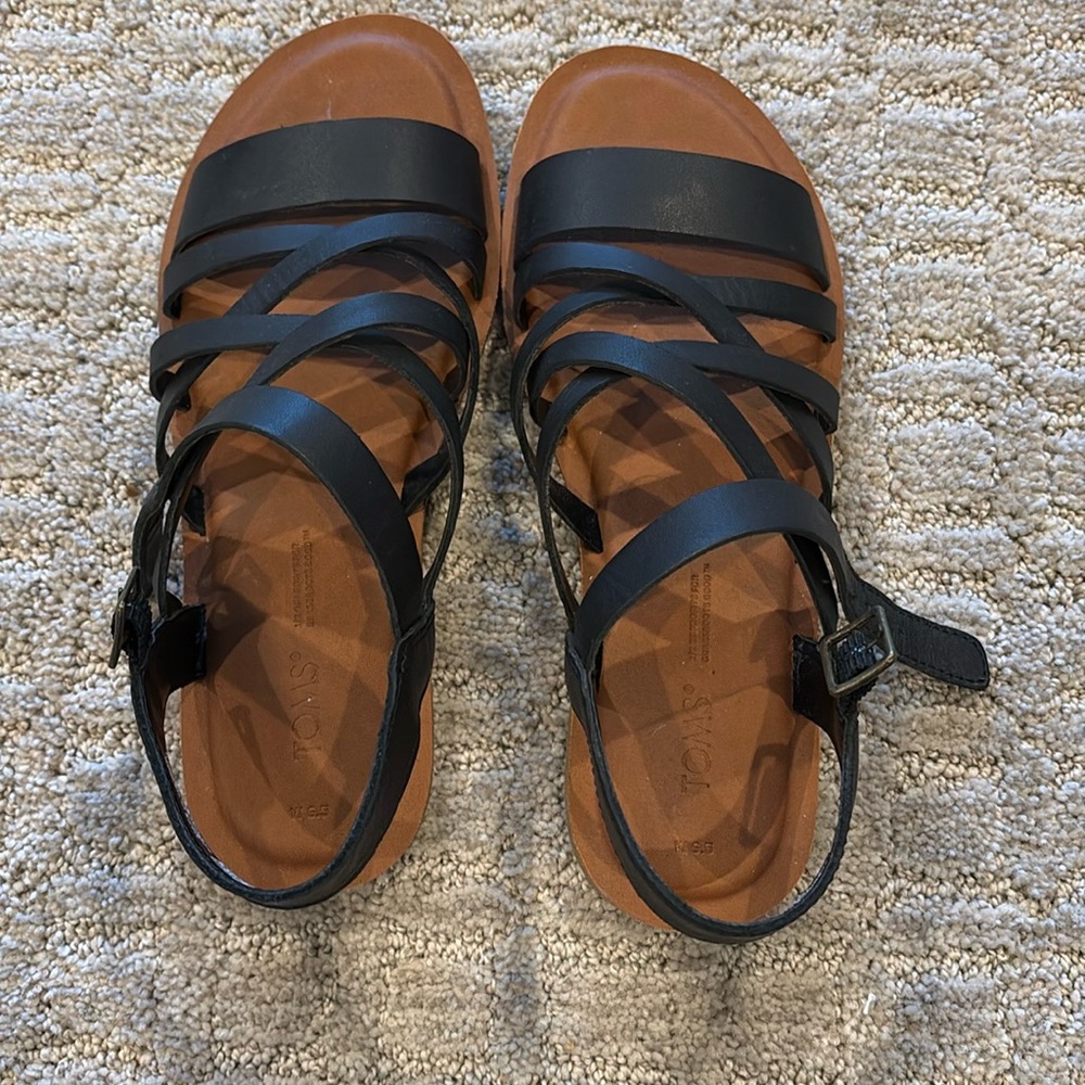 Size 6.5 Tom’s strappy black sandal